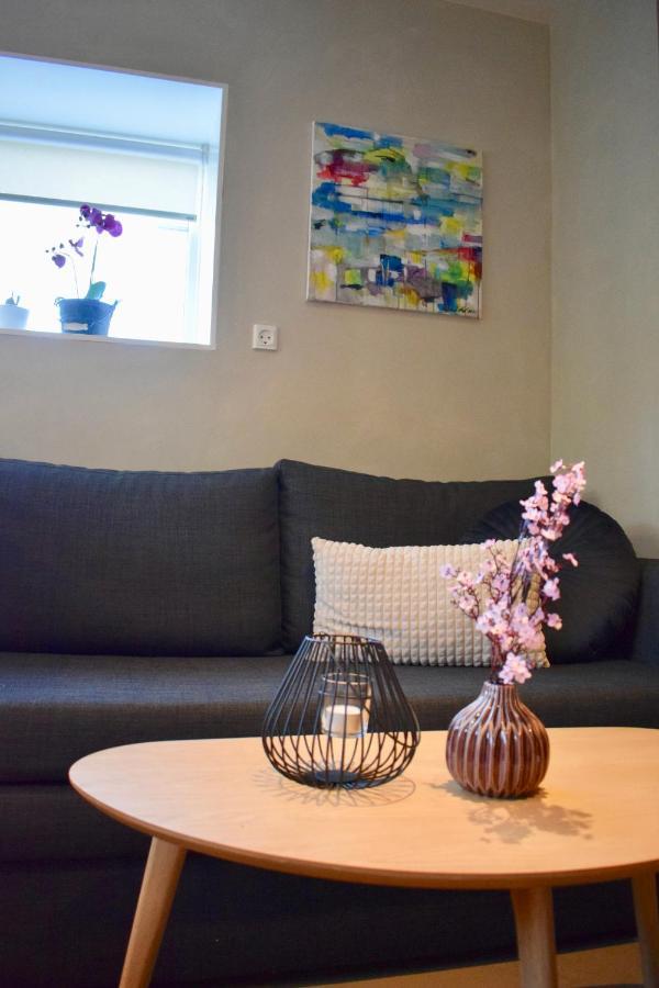 The Sybilla Apartment - Cosy And Modern Basement Apartment Klaksvík Екстериор снимка